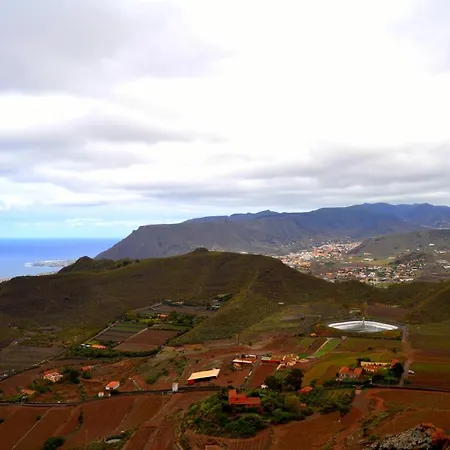 Valle, Montanas Y Mar Cristalino La Laguna (Tenerife)
