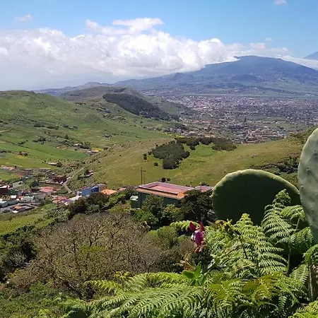 Valle, Montanas Y Mar Cristalino * La Laguna (Tenerife)